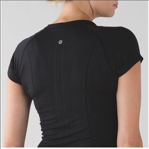 Lulu🍋 Black Swifty Tech SS, size 6